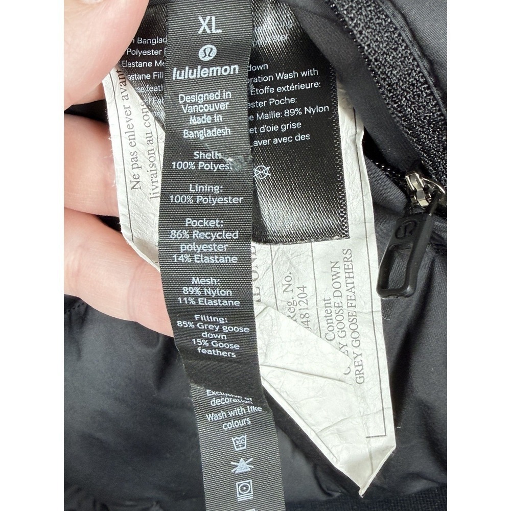 Lululemon About Face Bomber Jacket Men Reversible Down Puffer Black XL Palm deco - Picture 6 of 13